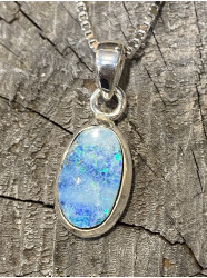 Pendentif Opale bleue...