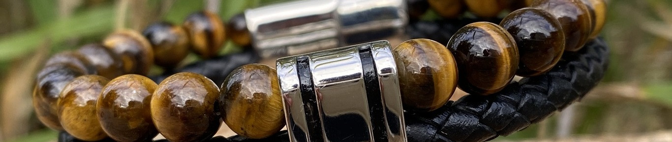 Créations artisanales de bijoux en cuir, en perle et en bois
